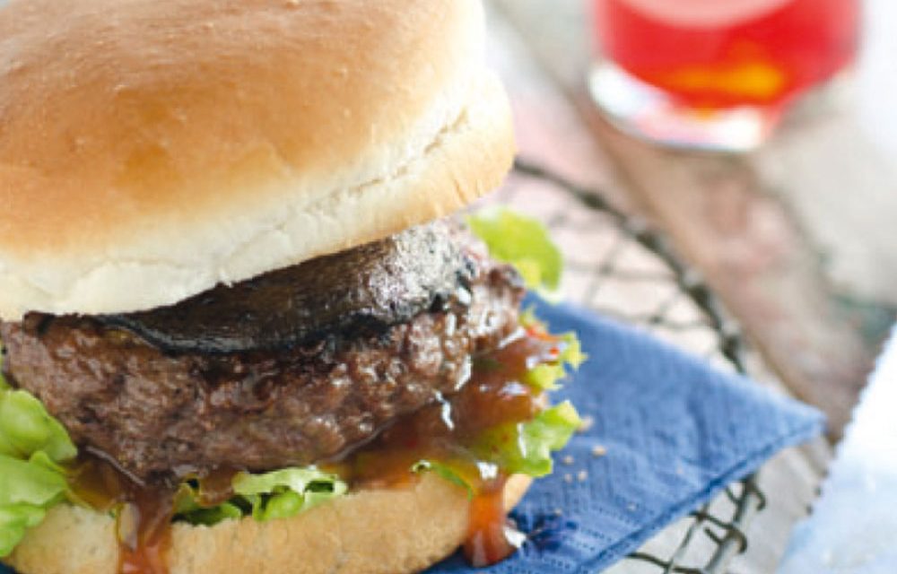 How to make boerewors burgers with braaied mushrooms and chilli jam