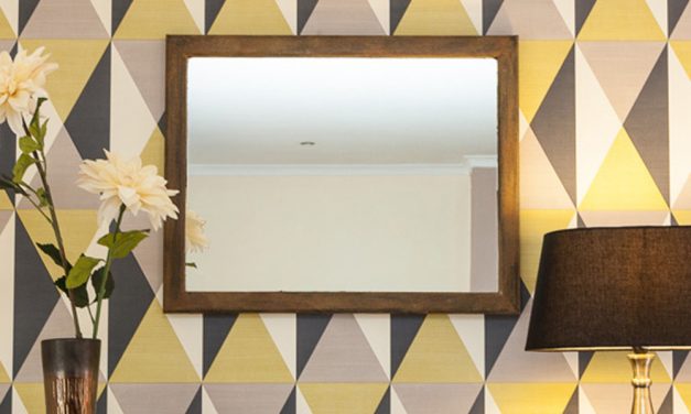 How to give a mirror frame a chic rusted finish