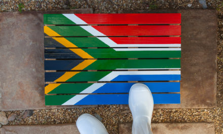 How to make a duckboard with the South African flag on it