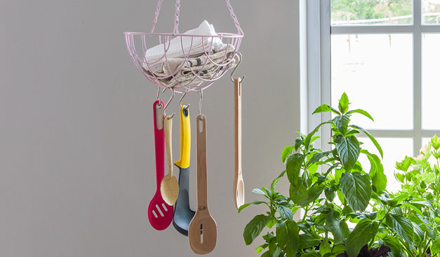 How to create a basket utensil hanger