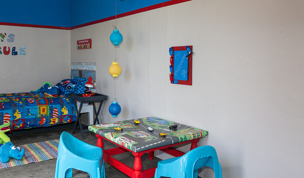 How to transform a little boy’s bedroom by painting the walls and doors