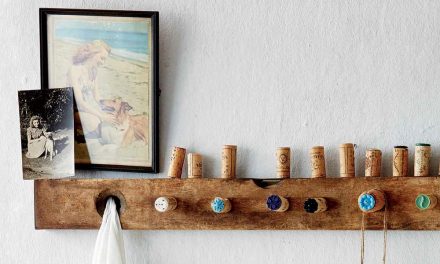 How to upcycle old cotton reels and corks to create décor items for your home