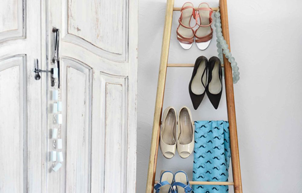 How to make a shoe stand using a DIY ladder