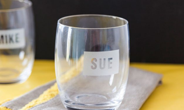 How to personalise drinks glasses