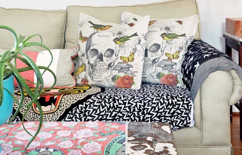 How to decorate your home with scatter cushions