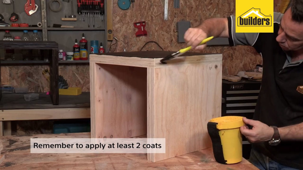 How to make a side table | DIY Blog
