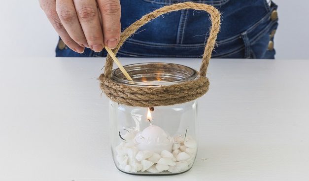 How to make lanterns in a jar