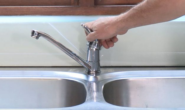 How to Change a Kitchen Sink Tap