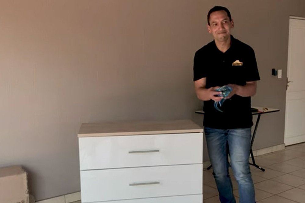 Assemble at home - chest of drawers