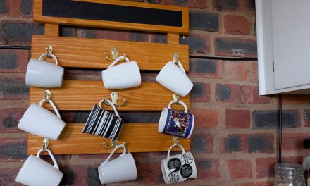 How to make a hanging cup rack