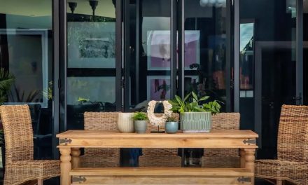 Décor Trends – Dining Outdoors
