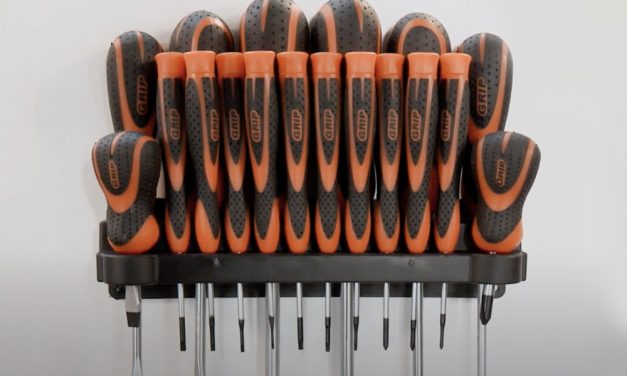 Never Be A Loss For Screwdrivers With The Grip 18 Piece Screwdriver Set