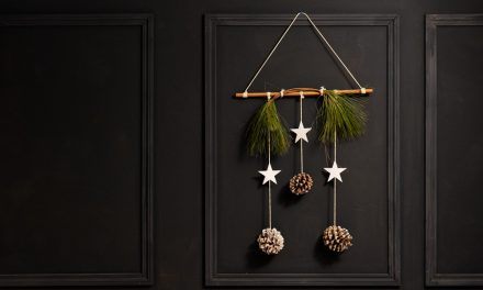 Add a bit of sophistication with this quick and easy wall hanging