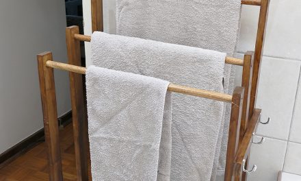 Don’t throw in the towel – make a towel rack
