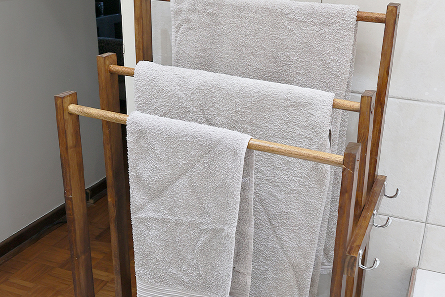 Don’t throw in the towel – make a towel rack