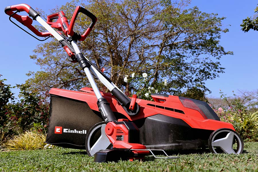 Arm Yourself with the Right Tools for Spring Lawn Care