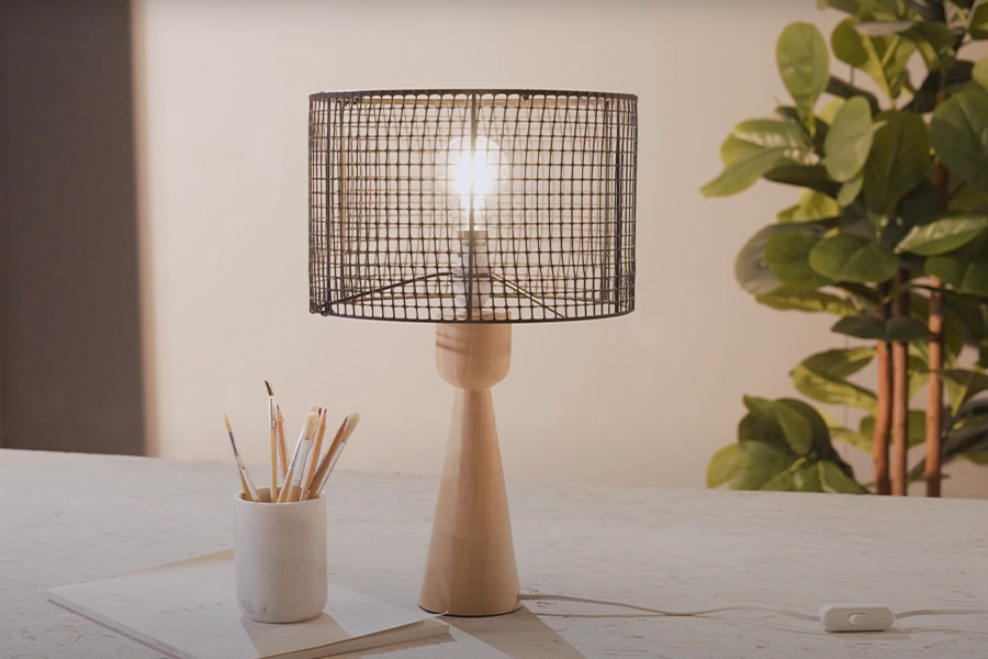 DIY Mesh Lamp for a minimalist look