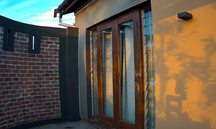 How Light Shapes Exterior Paint